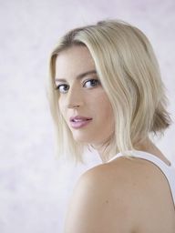 Elyse Willems Fakes