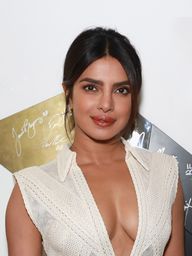 192px x 256px - Priyanka Chopra Deepfake Porn & Nude Photos â¤ï¸ SexCelebrity