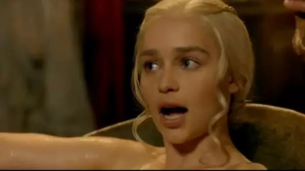 Emilia Clarke (Sex Tapes) | SexCelebrity.net