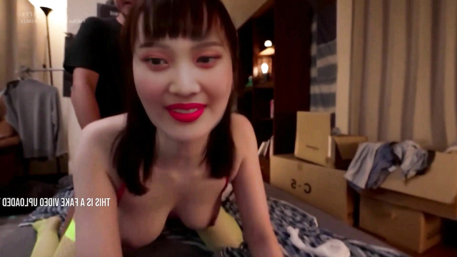Fake porn/가짜 포르노 of Joy 조이 getting cum in wet pussy (Red Velvet 레드벨벳)
