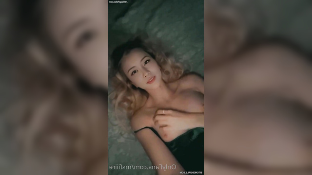 Rose 로제 (BLACKPINK 블랙핑크) deepfake 딥페이크 of seducing with her dirty talk