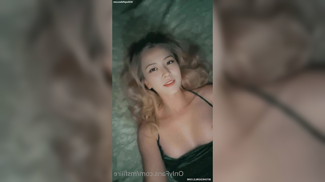 Rose 로제 (BLACKPINK 블랙핑크) deepfake 딥페이크 of seducing with her dirty talk