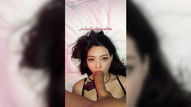 Uncensored homemade BJ scenes by kpop idol Jennie 제니 블랙핑크 가짜 포르노