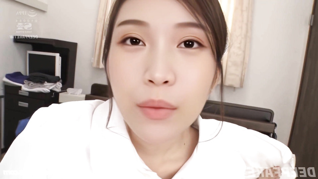 Nurse Ili Cheng (护士 鄭家純) Jipai Mei (雞排妹 chicken cutlet girl) treats patients with sex
