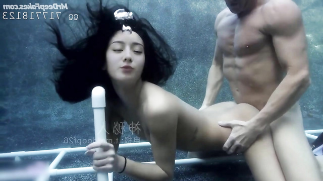 Dilireba (Dilraba Dilmurat) 迪丽热巴 迪力木拉提 chinese underwater sex 中国水下性爱