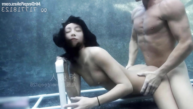 Dilireba (Dilraba Dilmurat) 迪丽热巴 迪力木拉提 chinese underwater sex 中国水下性爱