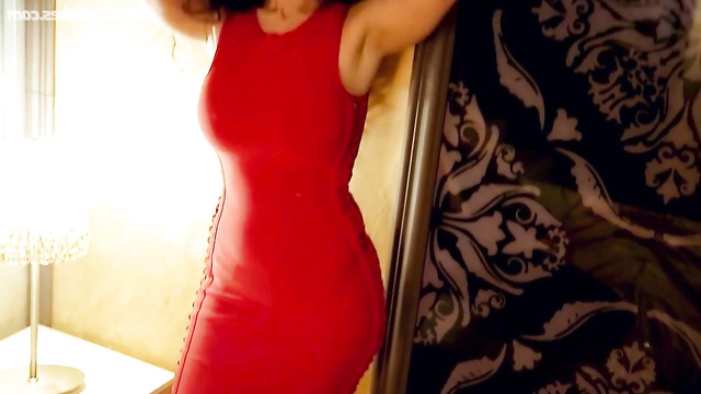 Lady in red Ely Recinos (deepfake)