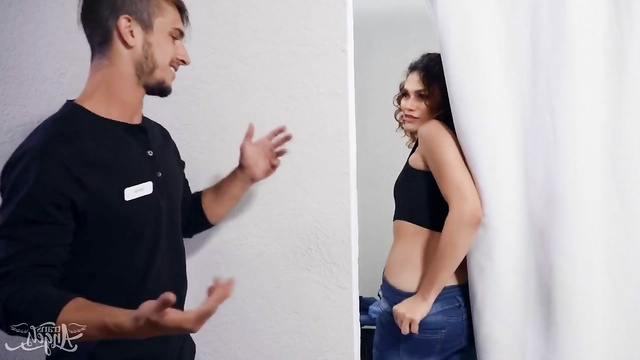 Zendaya gets stuck in her jeans and gets her dick sucked and ass fucked by the clerk