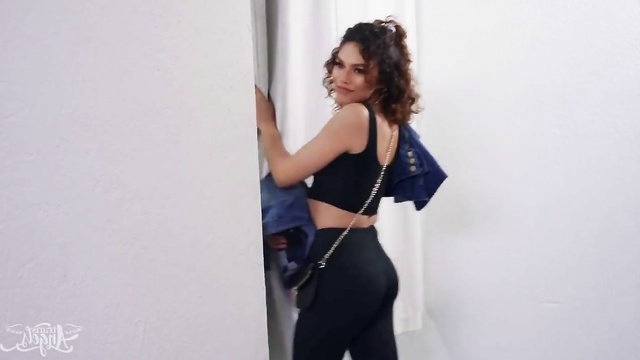 Zendaya gets stuck in her jeans and gets her dick sucked and ass fucked by the clerk