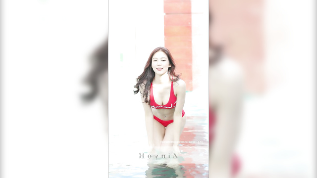 Jennie - BLACKPINK flirting on camera near the pool, fake / 제니 블랙핑크 가짜