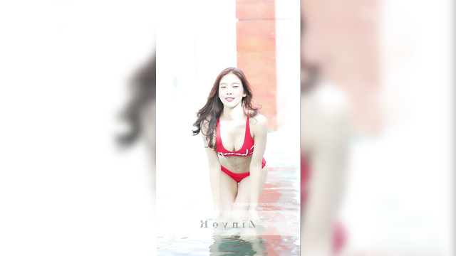 / Deepfake 딥페이크 / Joy (조이) Red Velvet (레드벨벳) in a bathing suit (수영복을 입고)