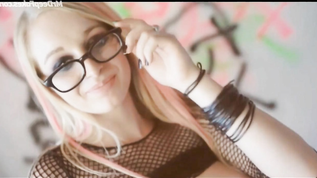 Porn music video with Avril Lavigne