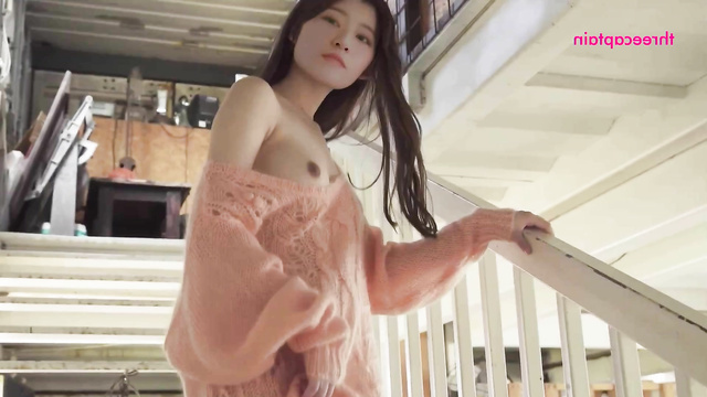 K-pop (케이팝) Minju (김민주) IZ*ONE (아이즈원) taking a sexy shower (복용 섹시한 샤워) [PREMIUM]