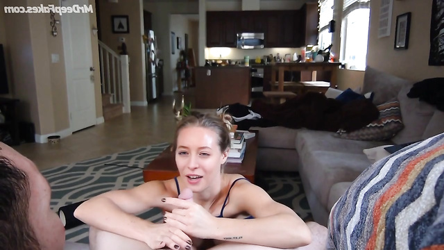 Fully naked Sophia Diamond sucks a man's dick at home