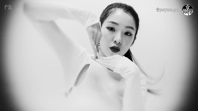 Irene (아이린) & Seulgi (슬기) Red Velvet (레드벨벳) Beautifully Kpop Fuck