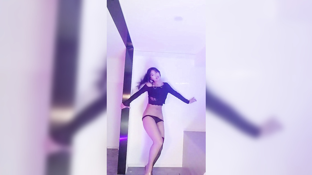 Yang Mi sex tapes with hot dancing in sexy underwear / 杨幂 性爱录像带 [PREMIUM]