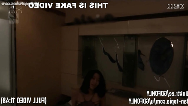 Kazuha (카즈하) LE SSERAFIM (르세라핌) kpop fucks in the bathroom 케이팝