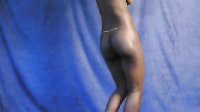 Black mamba Halle Berry sexy dancing