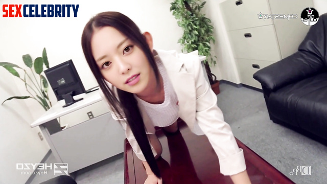 Hot girl Yuna ITZY jerking off in the office / 신유나 있지 섹스 장면 [PREMIUM]