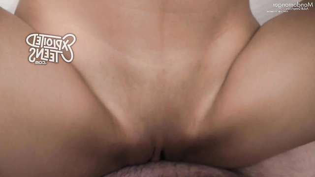 Nude Mila Kunis loves to suck home dick [PREMIUM]