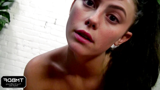 Hot Kaya Scodelario asks a guy to cum profusely on her face [PREMIUM]