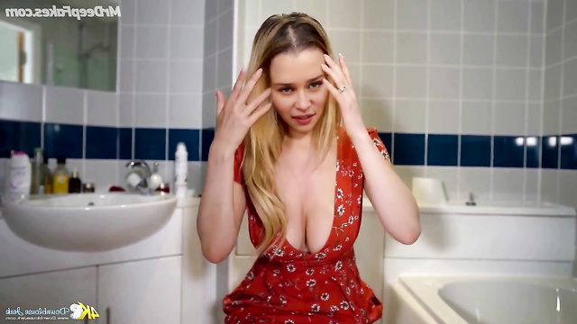 Sexy, nude Emilia Clarke showed big boobs (sex scene)