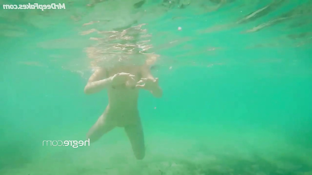 Fan Bingbing swimming and showing perfect body, ai - 范冰冰 性爱场面