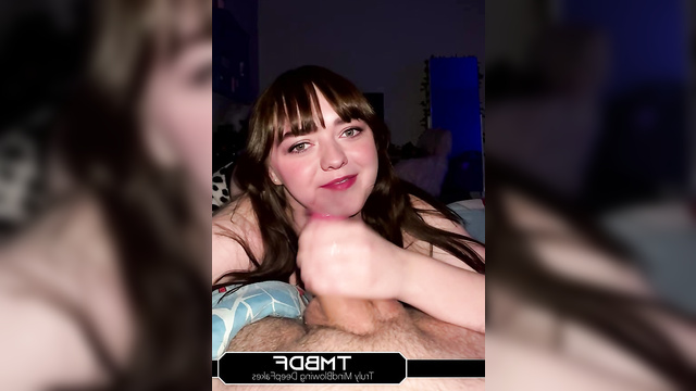 Fake Maisie Williams jerks off a cock with big balls [PREMIUM]