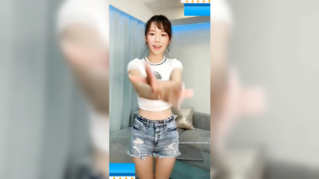 SNSD Taeyeon dancing stories (가짜 포르노 태연 소녀시대) fakeapp