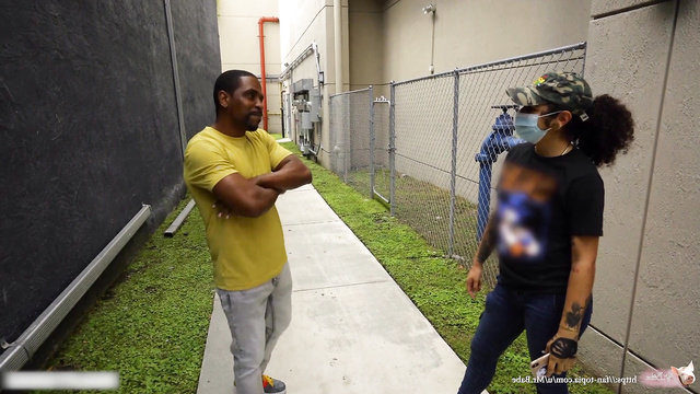 (sex scene) Black Guy Picking Up White Girl Millie Bobby Brown [PREMIUM]