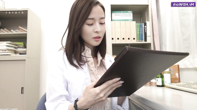 Doctor Nara treats patients by her mouth - real fake / 권나라 헬로비너스 [PREMIUM]