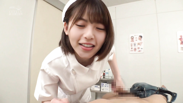 Japanese nurse Asuka Saito (齋藤 飛鳥 乃木坂46) loves sucking her patients [PREMIUM]