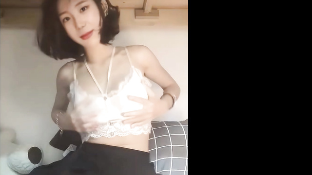 Young slut makes a fingering - deepfake Chaeyeon (이채연 아이즈원) [PREMIUM]