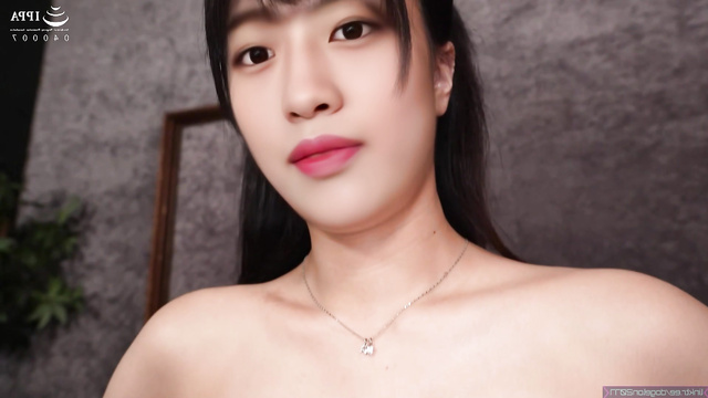 K-pop bitch Yujin IVE (안유진 딥페이크) gets tits licked by two guys [PREMIUM]