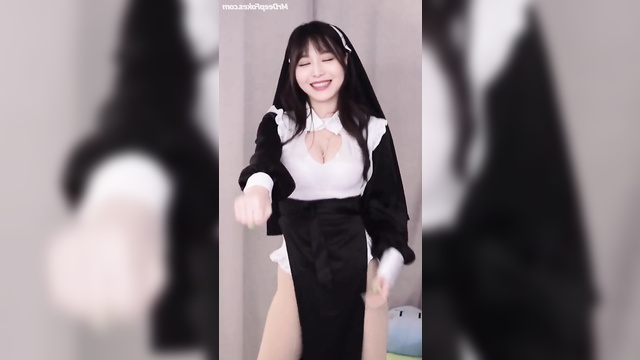 Hot dancing babe Fan Bingbing (范冰冰成人) tease deepfake