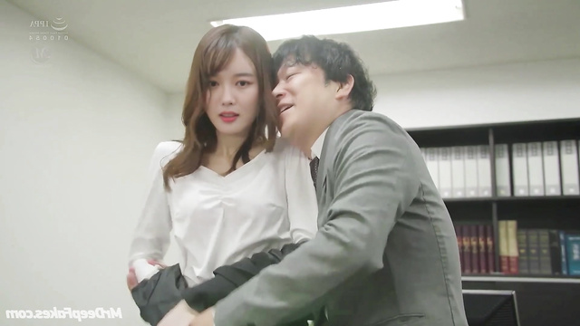 Hot babe fucked right in the office - deepfake Kim Yoo-jung (김유정 딥페이크)