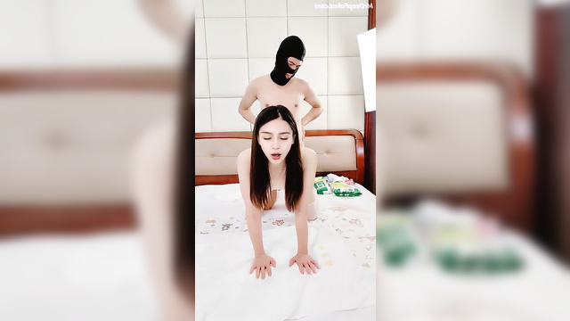 Young fake gymnast Angelababy (裸體 楊穎) feels high on friend's cock