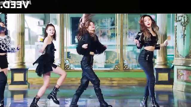 Sexy bitches from ITZY (있지 가짜 포르노) love to fuck - deepfake pmv