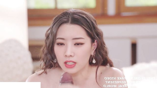 Nude Dahyun (다현 트와이스) gets big black cock in her mouth and pussy