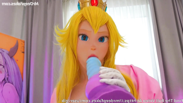 Princess Peach loves fuck with cocks and dildos - real fake