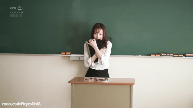 Cute schoolgirl Moon Chae-Won having sex with classmate / 문채원 성인 비디오 ai