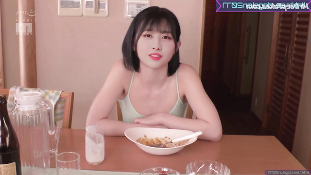 Lustful schoolgirl Momo (모모 포르노) can't live without sex - ai