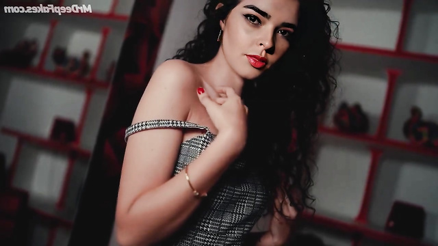 Hot Fabiola Guajardo showing off her sexy body - fakeapp