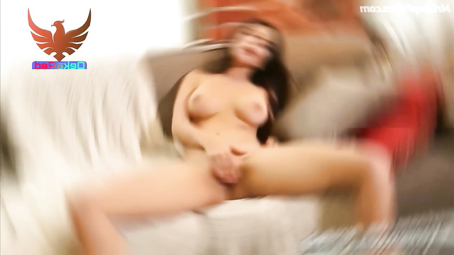 Miranda Cosgrove - juicy slut masturbates on camera - fakeapp