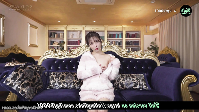 케이팝 K-pop celebrity IU does her solo porn scene showing nice tits 이지은