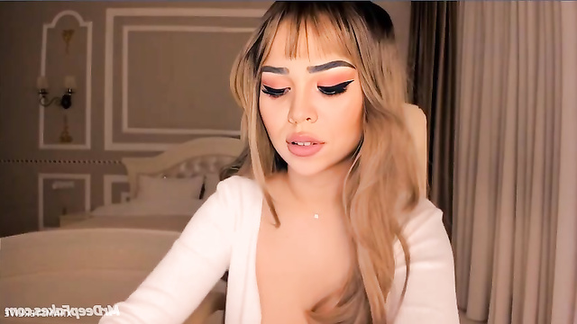 Danna Paola with gorgeous makeup - deepfake webcam show