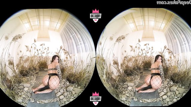 Big booty whore Hailee Steinfeld dancing on camera - pov deepfake