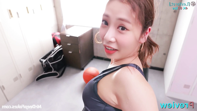 [Dreamcatcher] AI JiU shows how she can squat sexy (성인 지유 드림캐쳐)