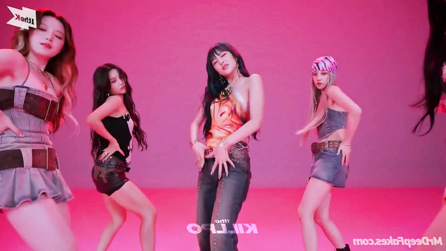 Famous kpop group (G)I-DLE in music porn (PMV 딥 페이크 에로틱)