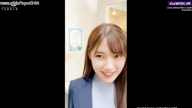 Adult Suzy showed boobs to her boyfriend in the toilet (수지 딥 페이크 섹스)